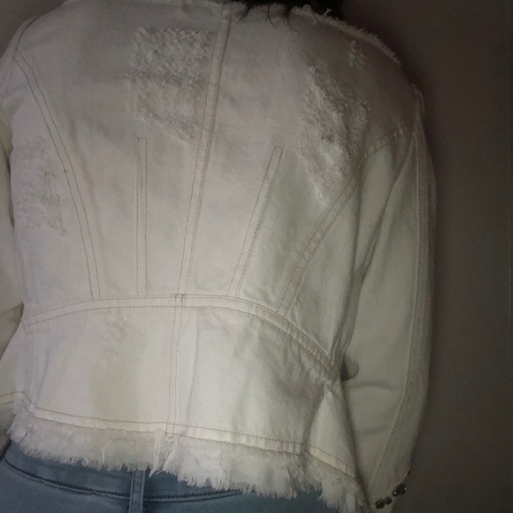 White denim jacket w/ embroidered gemstones - Picture 4 of 4